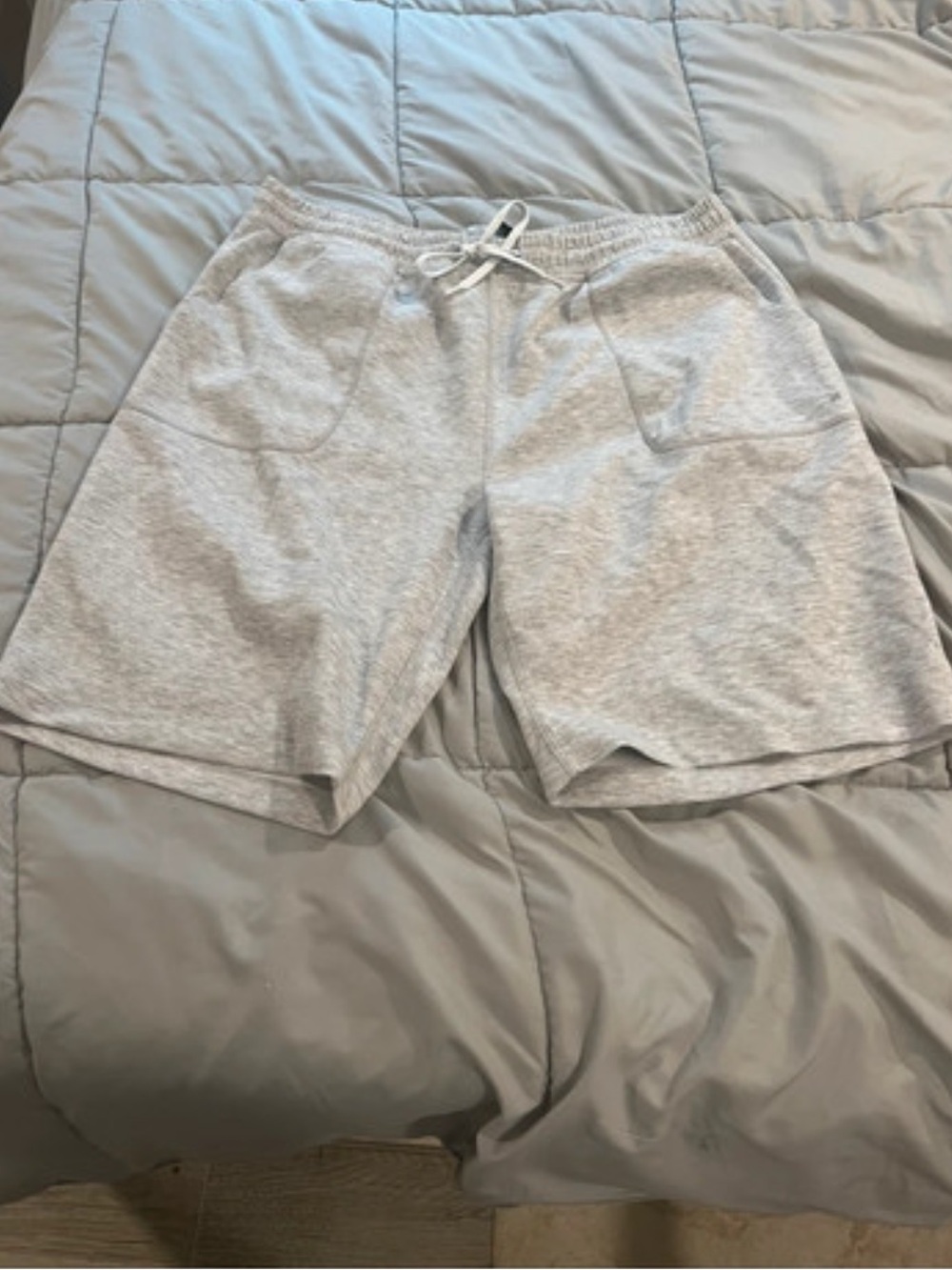 Kenneth Cole Men's shorts with elastic waistband /drawstring/pockets size 2X